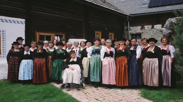 Trachtenfrauen Ramingstein